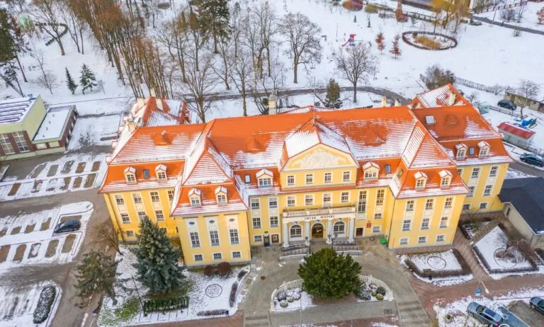 Kwidzyn zamyka szkoły. Temperatura spada do -29 stopni (FOTO: Miasto Kwidzyn/FB)