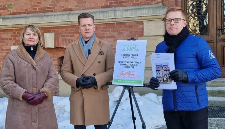 Zamarzający Gdańsk. Radni reagują w imieniu lokatorów bez wody i ogrzewania (FOTO: mat. prasowe)