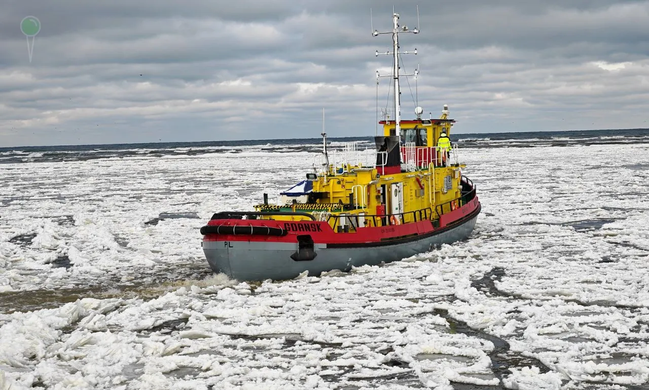 Lodołamacze ruszają z Gdańska. Wisła czeka na odblokowanie (FOTO: RZGW Gdańsk Wody Polskie/FB)
