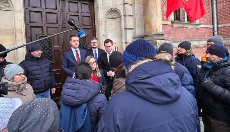 Protest mieszkańców Olszynki przed Radą Miasta Gdańska (FOTO: Marcin Mickun/FB)