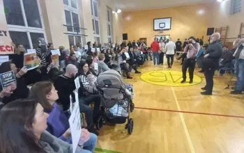 Klamka zapadła: Gdańsk zamyka przedszkole Stokrotka. Rodzice protestują (FOTO: wbijamszpile.pl)