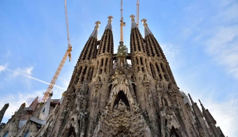 Sagrada Familia najwyższym kościołem świata. Padł historyczny rekord (FOTO: canva)