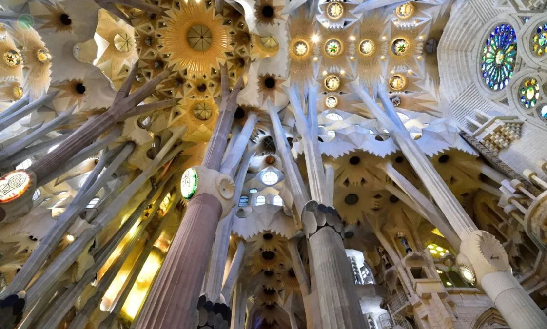 Sagrada Familia najwyższym kościołem świata. Padł historyczny rekord (FOTO: canva)