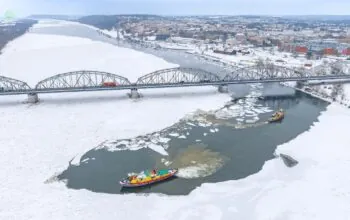 Dolna Wisła udrożniona. Lodołamacze zakończyły akcję (FOTO: RZGW Gdańsk Wody Polskie/FB)