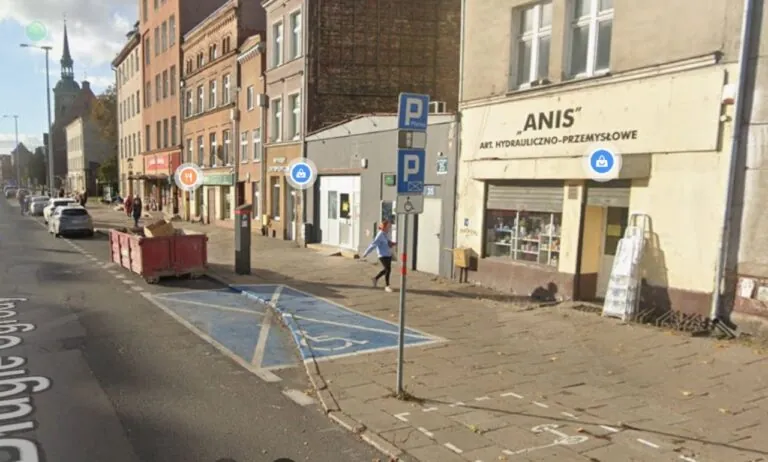 Długie Ogrody w Gdańsku bez „kurde blaszki” (FOTO: Google Maps)
