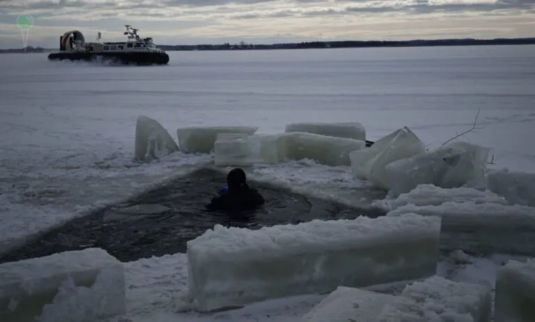 Zalew Wiślany pod kontrolą. Służby trenowały akcję ratunkową (FOTO: MOSG)