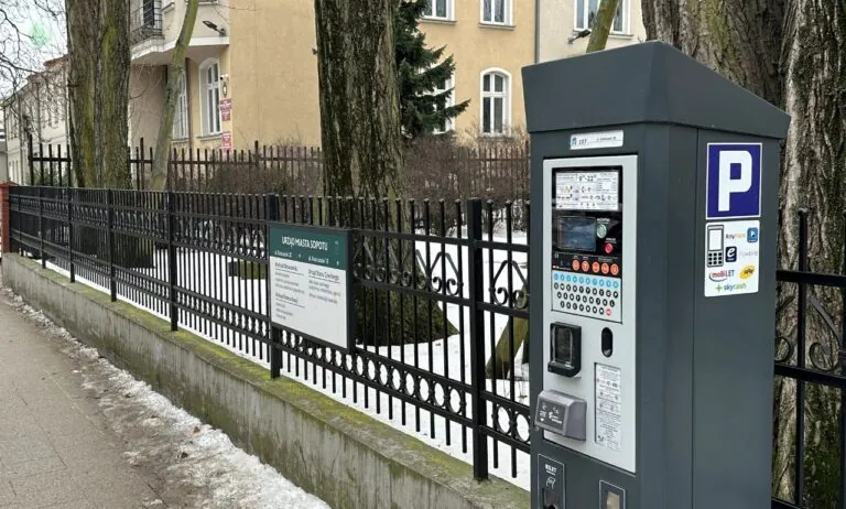Sopot wprowadza opłaty za postój w weekendy. Kierowcy zapłacą więcej (FOTO: UM Sopot)