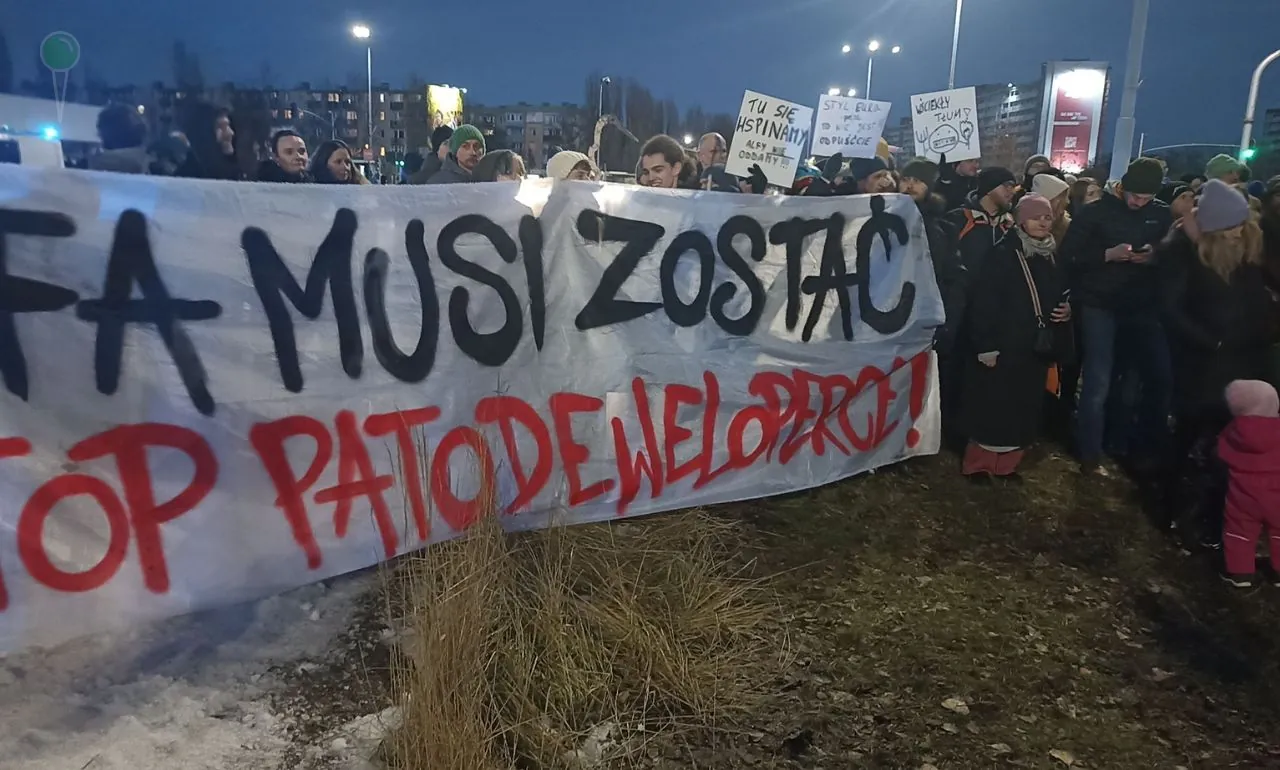Protest pod Alfą. Mieszkańcy mówią: dość betonu (FOTO: wbijamszpile.pl)