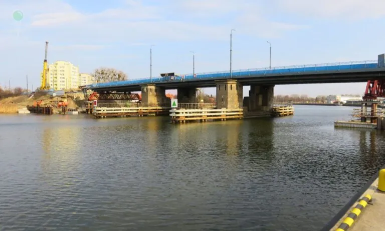 425 dni prac przy Moście Siennickim. Inwestycja już jest w fazie odbudowy (FOTO: wbijamszpile.pl)