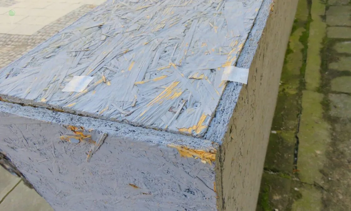 Wstyd przy Neptunie. Przedproża w centrum Gdańska się sypią (FOTO: wbijamszpile.pl)