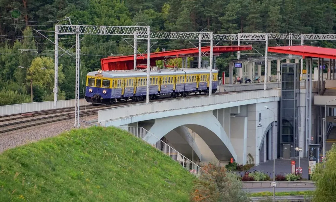 Droga kolej na Pomorzu. Pasażerowie zgłosili petycję - chcą obniżki (FOTO: Mirosław Pieślak/ PKP SKM)