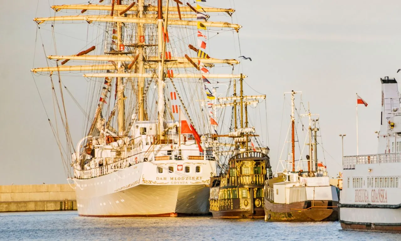 Nowy żaglowiec zastąpi „Dar Młodzieży”. Nadchodzi duża zmiana (FOTO: canva)