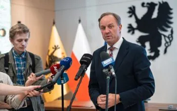 Po krytyce i NIK marszałek Struk rozszerza uprawnienia na kolei (FOTO: Mieczysław Struk/FB)