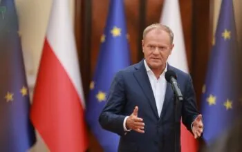 1,20 zł mniej na litrze. Rząd Tuska pod presją (FOTO: Donald Tusk/FB)