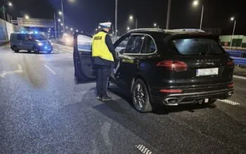 85-latek jechał Porsche pod prąd Obwodnicą Trójmiasta (FOTO: KMP Gdynia)