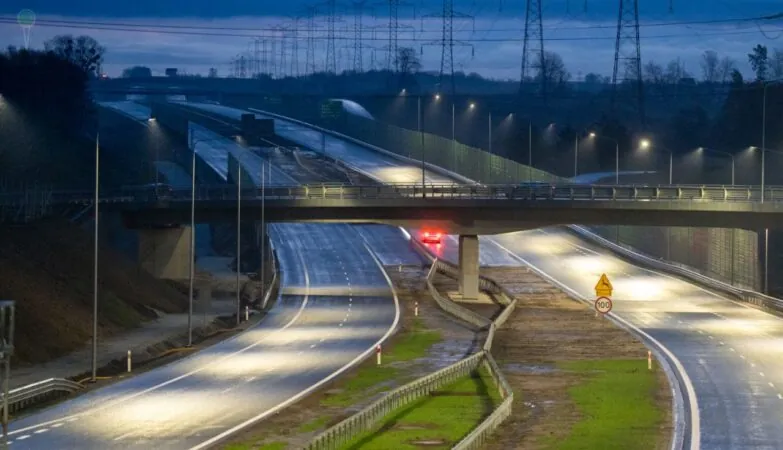 Czytelnik: wyboje na Obwodnicy Metropolitalnej budzą mój niepokój (FOTO: Jacek Sowa/UMWP)