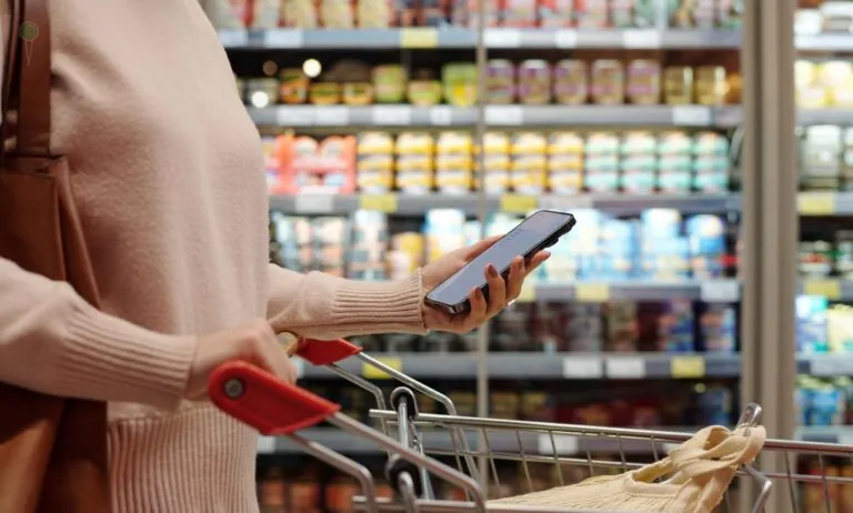 15 proc. droższe paliwo. Inflacja znów przyspiesza (FOTO: canva)