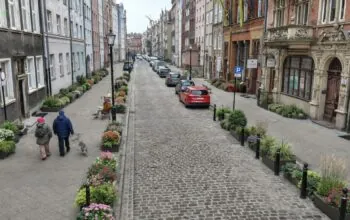 Ogarna w Gdańsku zazieleniona na razie okiem AI. Nie ma szans by taka zieleń pojawiła się w rzeczywistości (FOTO: DRMG)