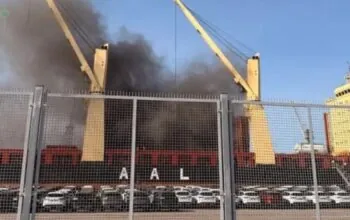 Dym w Nowym Porcie. Pożar ładowni statku (FOTO: KWPSP Gdańsk)