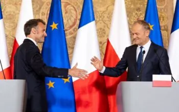 Tusk użył „Danzig” zamiast „Gdańsk” przy Macronie. Burza w sieci (FOTO: Emmanuel Macron/X)