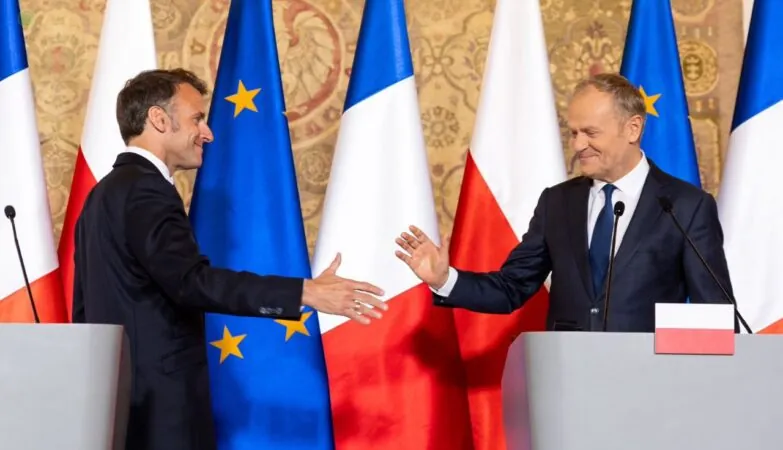 Tusk użył „Danzig” zamiast „Gdańsk” przy Macronie. Burza w sieci (FOTO: Emmanuel Macron/X)