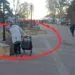 Ludzie grzebią w śmietnikach. Smutne oblicze systemu kaucyjnego (FOTO: wbijamszpile.pl)