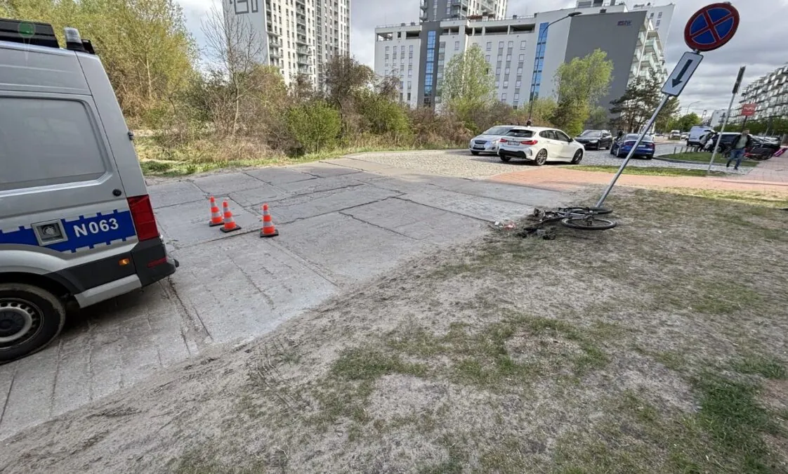 Letnica w Gdańsku. Poważny wypadek na miejskiej patodrodze (FOTO: KMP Gdańsk)
