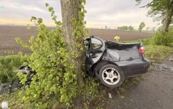 Wypadek w Pordenowie na Żuławach. Nie żyje jedna osoba (FOTO: sekc. Patryk Kleina/KPPSP Malbork)