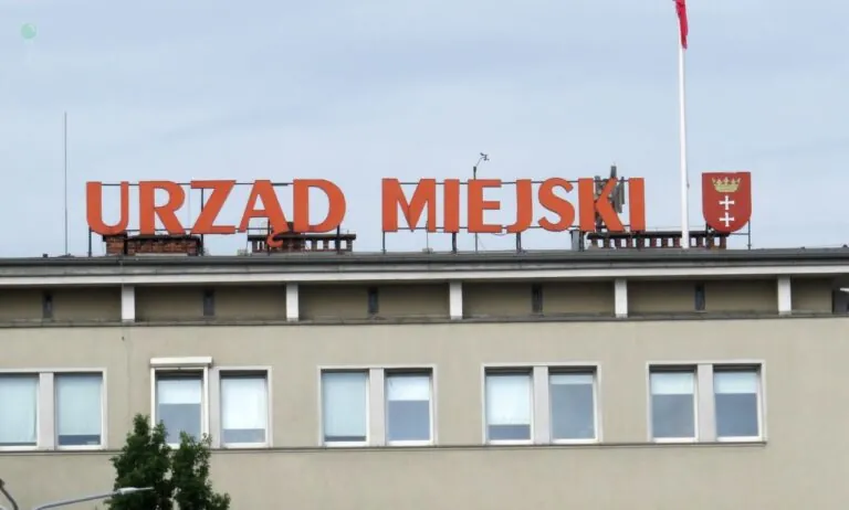 CBA w gdańskim ratuszu. Zatrzymano urzędnika (FOTO: wbijamszpile.pl)
