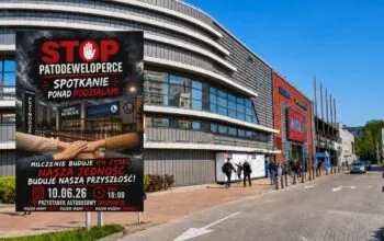 Pikieta mieszkańców na Przymorzu przeciw patodeweloperce (FOTO: wbijamszpile.pl)