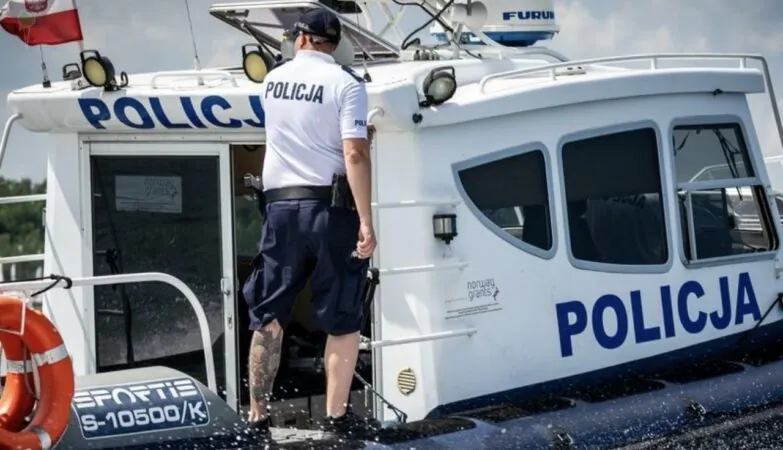 Sternik łodzi zatrzymany na Mierzei Wiślanej. Odpowie przed sądem