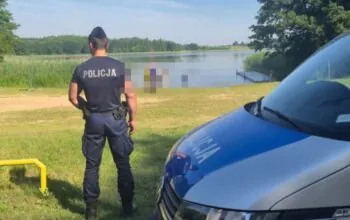 Tragedia nad jeziorem Sowica. Nie żyje 24-letni mężczyzna (FOTO: KPP Kwidzyn)