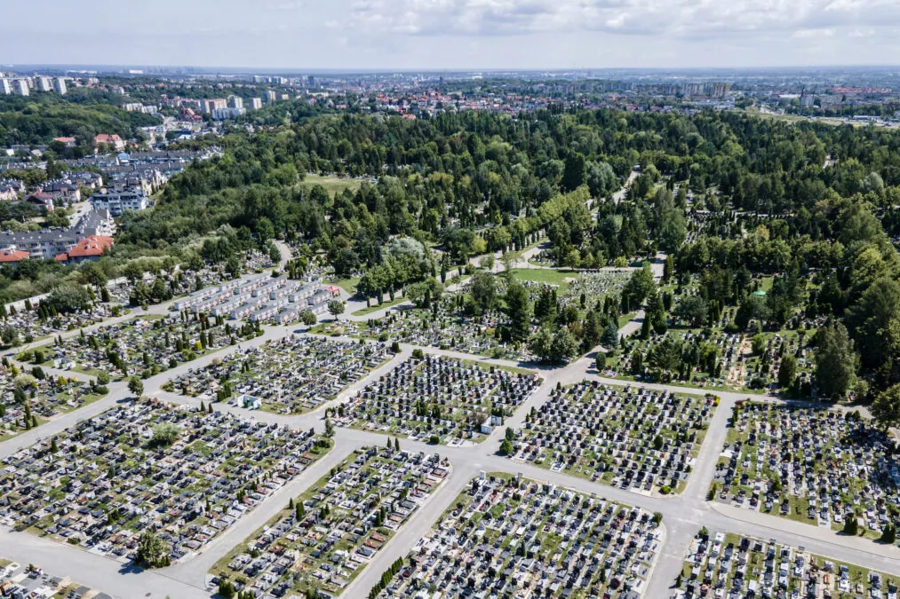 Zmiany na gdańskich cmentarzach. Opozycja pyta o opłaty (FOTO: Piotr Wittman/gdansk.pl)
