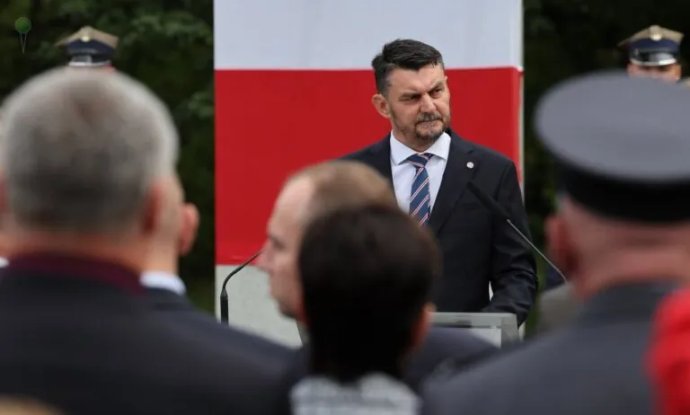Kontrowersyjne słowa Lecha Parella podczas rocznicy zbrodni wołyńskiej (FOTO: Urząd do Spraw Kombatantów i Osób Represjonowanych/FB)