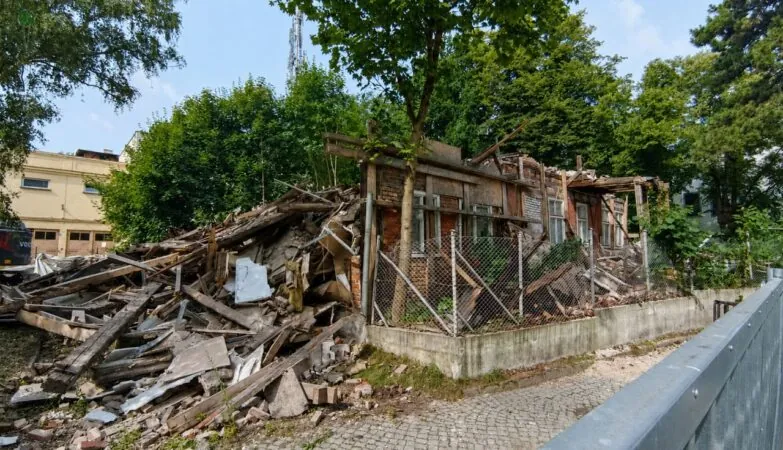 Władze Gdańska wyburzają ponad 100-letni zabytek przy al. Zwycięstwa