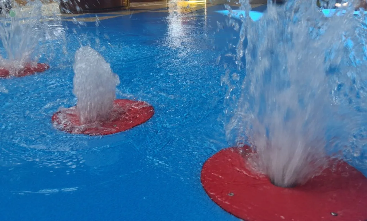 Groźny wyciek w Aquaparku Reda. Ewakuowano 300 osób (FOTO: canva)