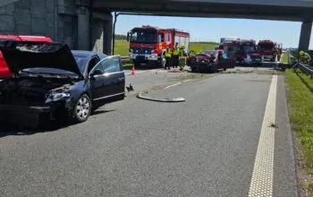 Wypadek na autostradzie A1 nieopodal Kopytkowa (FOTO: KPSP Starogard Gdański)