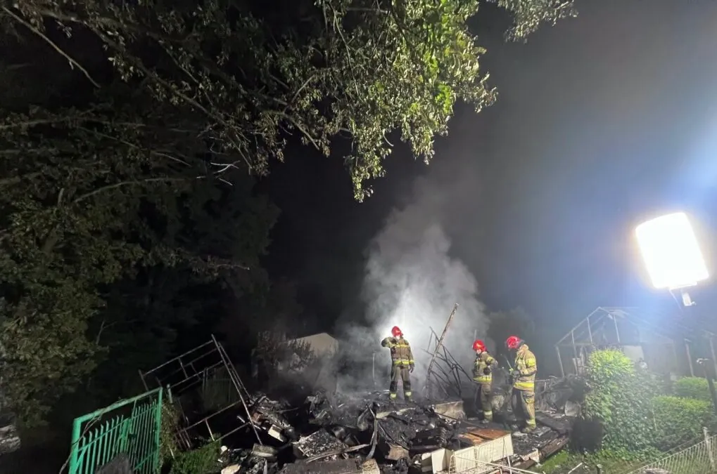 Tragiczny pożar altany w Gdańsku. Dwie osoby nie żyją (FOTO: KMPSP Gdańsk)