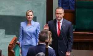 Pierwszy rok Nawrockiego. Prezydent postawił się rządowi Tuska