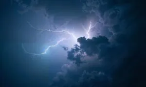 Burze nad Pomorzem. Alerty dla ośmiu powiatów