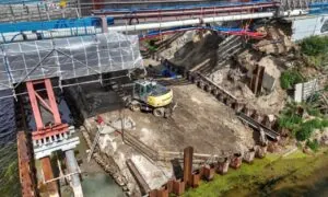 Most Siennicki na grząskim gruncie. Dlaczego zwiększono zabezpieczenia kotwiące? (FOTO: DRMG)