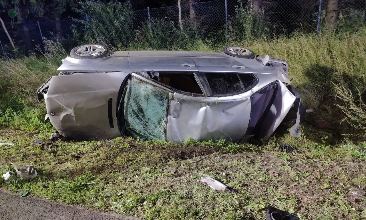 Tragiczny wypadek w Trzcianie pod Kwidzynem. Nie żyje 22-latka (FOTO: KW PSP Gdańsk)